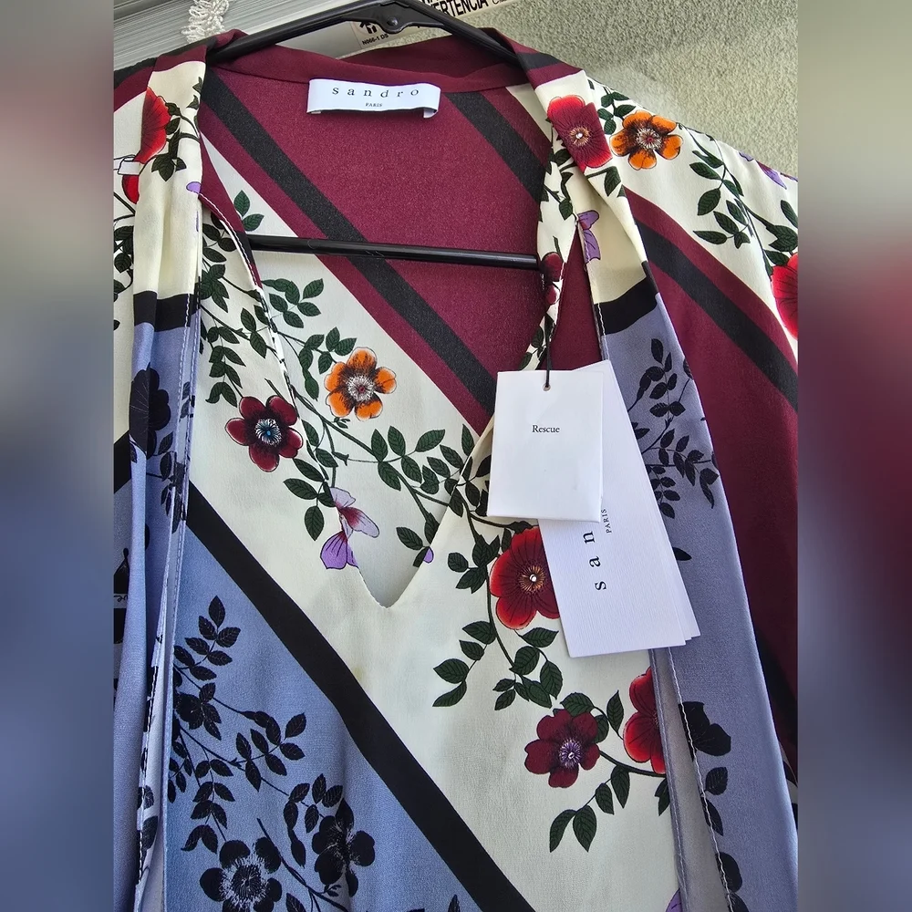 New Sandro dress of 100% silk - Picture 3 of 12